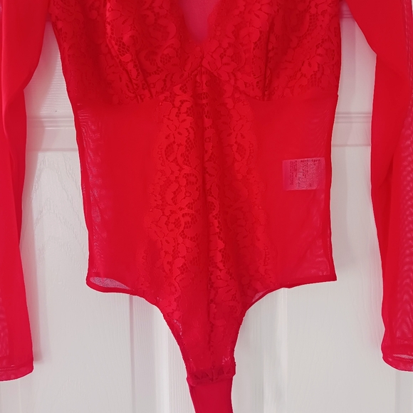 INC red lace bodysuit, NWT, size S - Picture 3 of 6